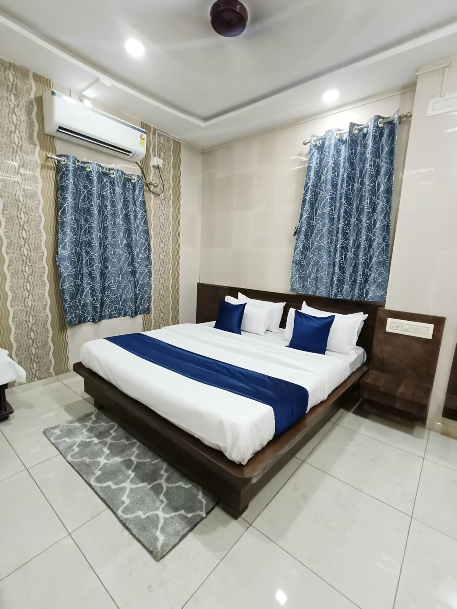 Hotel Shree Nath - 200 Meters From Dwarkadhish Temple Экстерьер фото
