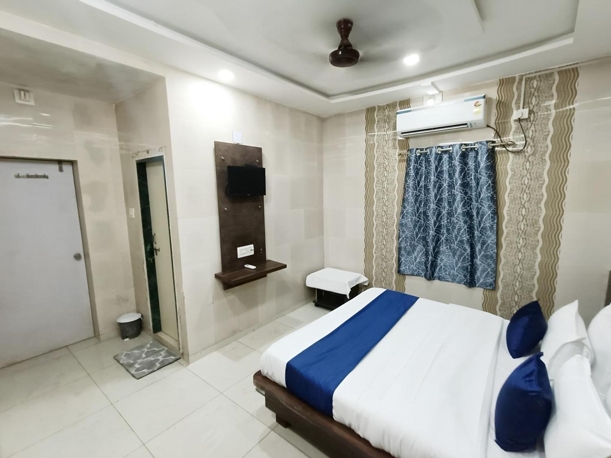 Hotel Shree Nath - 200 Meters From Dwarkadhish Temple Экстерьер фото